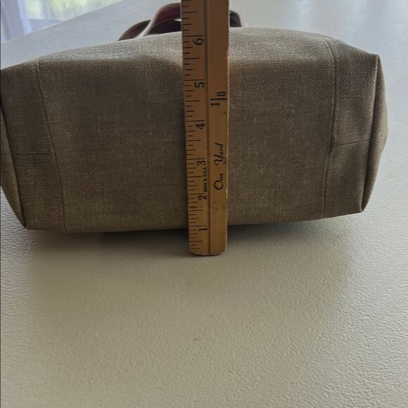 Elegant Brown and Tan Tote with Structured Design - Picture 7 of 11